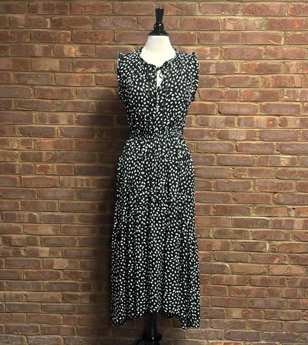 Allie Rose Women’s Black & White Sleeveless MIDI Dress Sz Medium NEW